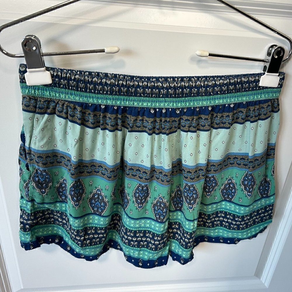 Mossimo Women's Pull On Shorts Size LG EUC